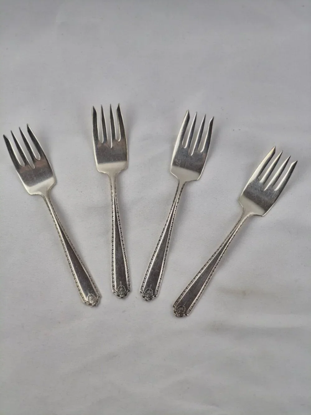 Luxor Plate Wallace Dorothy Q Silverplate Dessert Forks Set of 4